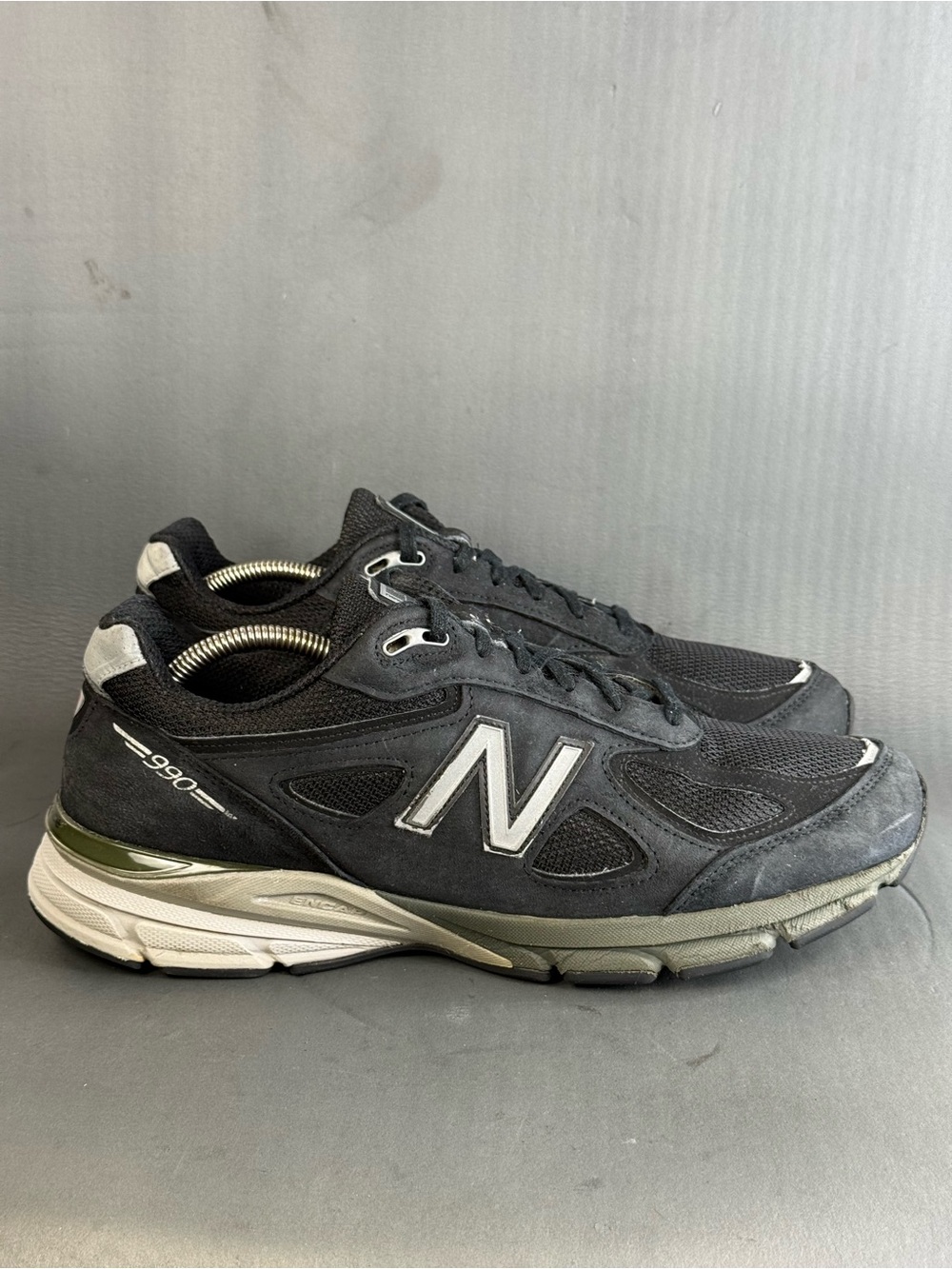 New Balance 990v4 Made in USA athletic sneaker shoes men’s size 11.5